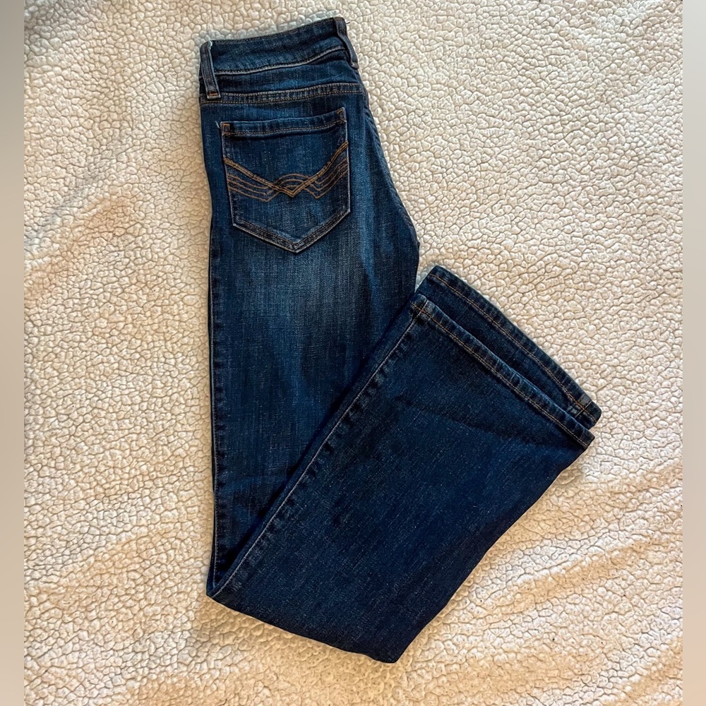 Great condition boot cut jeans!